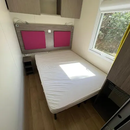Bungalow Luxe 3 Surplombant Le Golf De St Tropez Camping Gassin