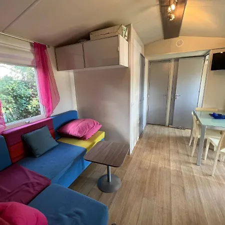 Bungalow Luxe 3 Surplombant Le Golf De St Tropez Camping *